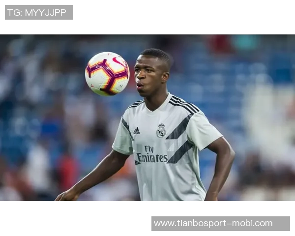维尼修斯本有机会成为皇马核心球员却被姆巴佩抢走了风头